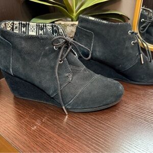 Toms Black Suede Lace-Up Wedges